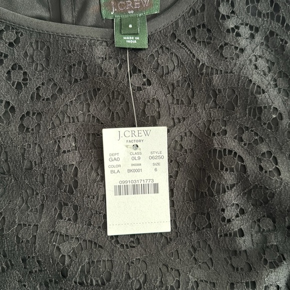 🎄J. Crew black lace top with 3/4 sleeves. Size 6. NWT. - Picture 7 of 11